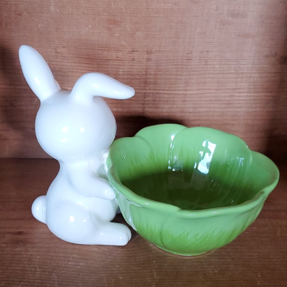 Easter Bunny Rabbit Candy Dish - Picture 2 of 3
